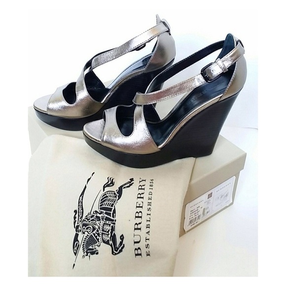 Burberry Wedge Shoes Metallic Goldstone Color in Dust Bag and Box - Picture 2 of 4
